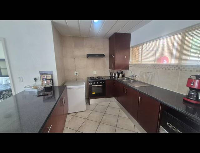 1 BEDROOM PROPERTY TO RENT IN WHITERIDGE